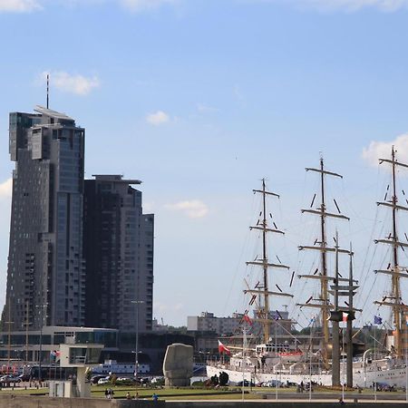 Apartamenty Sea Towers Gdynia Exterior photo